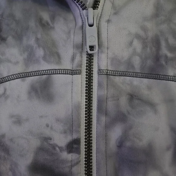 EUC Lululemon Hooded Define Jacket Nulu - Picture 6 of 7